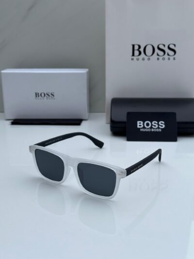 Boss white Black 1322