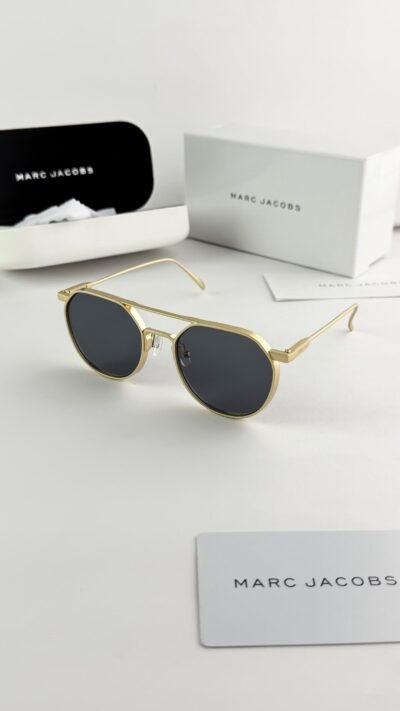 Marc Jacobs gold black 5017
