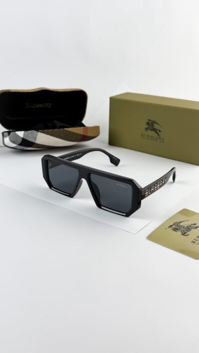 Burberr_black_4366